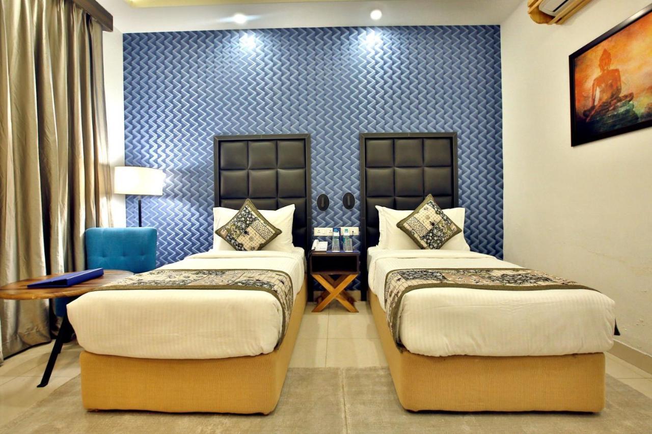 The Fern Residency Noida Hotel Exterior foto